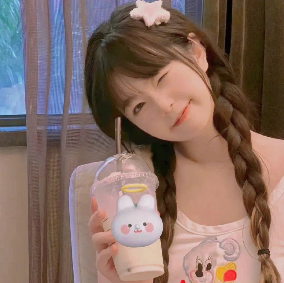 江小姐请藏好你的利爪